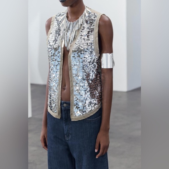 NWT Zara Silver Textured Rigid Metal Arm Band. - Picture 2 of 4